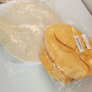 BUNDLE BRAND NEW WINTER CAPS